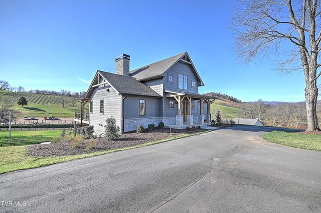 136 Farmhouse Village Trail, Butler, TN 37640