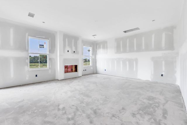 2716 Brewster Dr, Clarksville, TN 37042