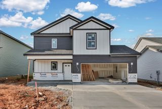 2716 Brewster Dr, Clarksville, TN 37042