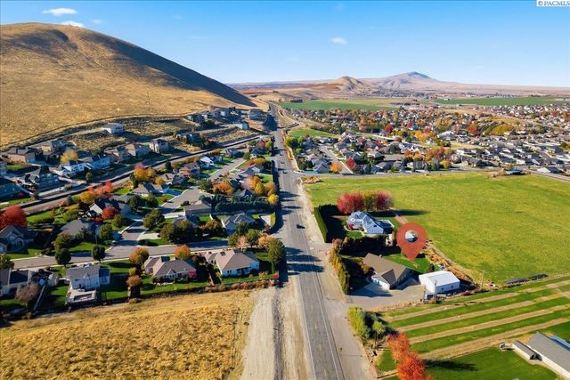 5010 Kennedy Road, West Richland, WA 99353