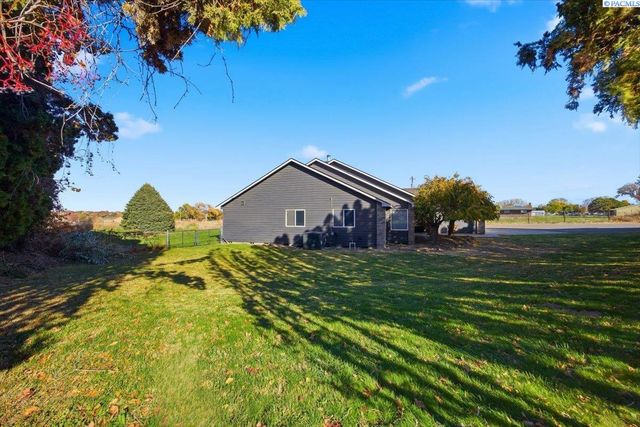 5010 Kennedy Road, West Richland, WA 99353