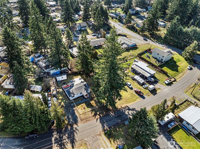 12816 Ridge Cir E, Bonney Lake, WA 98391