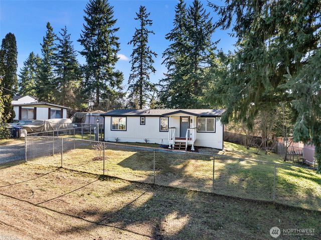 12816 Ridge Cir E, Bonney Lake, WA 98391