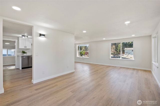 12816 Ridge Cir E, Bonney Lake, WA 98391