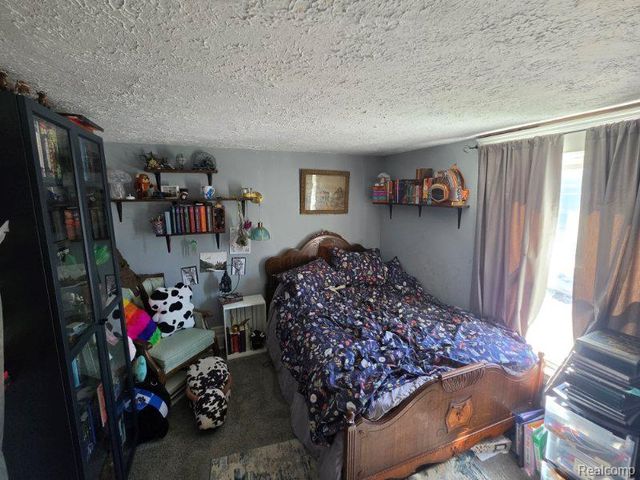 216 W Oakland Avenue, Lansing, MI 48912