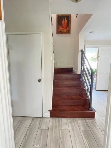 6251 Chimineas, Tarzana, CA 91335