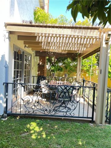 6251 Chimineas, Tarzana, CA 91335