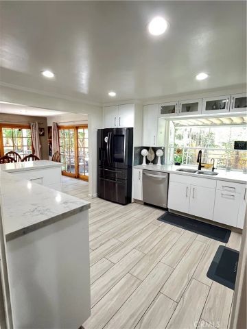 6251 Chimineas, Tarzana, CA 91335