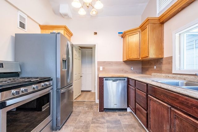 16167 Hauss Avenue, Eastpointe, MI 48021