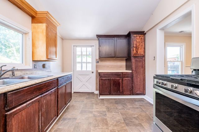 16167 Hauss Avenue, Eastpointe, MI 48021