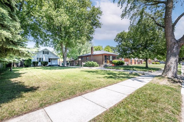 16167 Hauss Avenue, Eastpointe, MI 48021