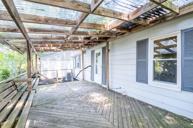 16167 Hauss Avenue, Eastpointe, MI 48021