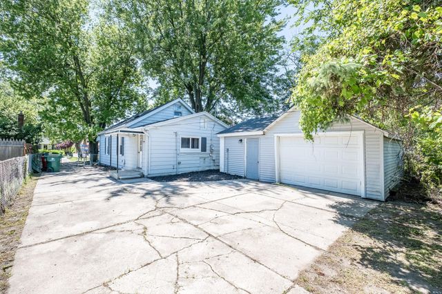 16167 Hauss Avenue, Eastpointe, MI 48021