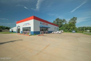1869 Industrial Drive, Neosho, MO 64850