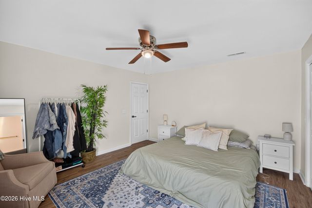 7101 Alamosa Drive, Wilmington, NC 28411