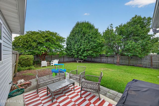 7101 Alamosa Drive, Wilmington, NC 28411