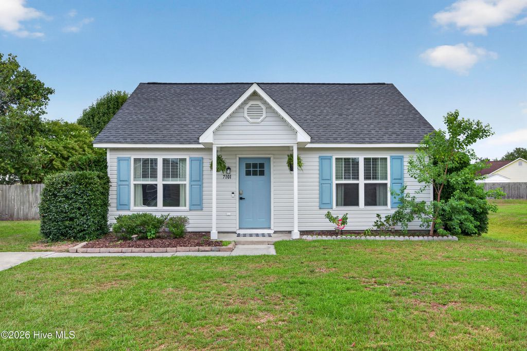 7101 Alamosa Drive, Wilmington, NC 28411