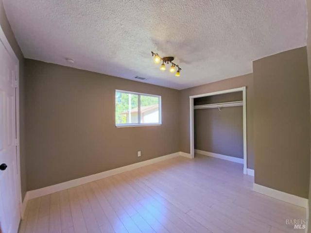 6060 Oak Ave, Cotati, CA 94931