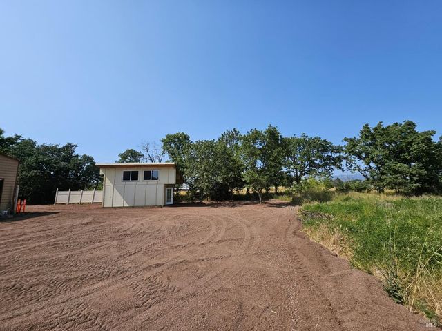 6060 Oak Ave, Cotati, CA 94931