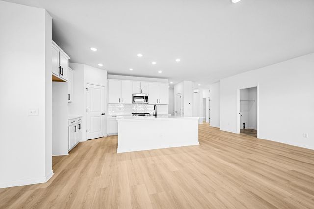 2995 Trinity Drive, Shakopee, MN 55379