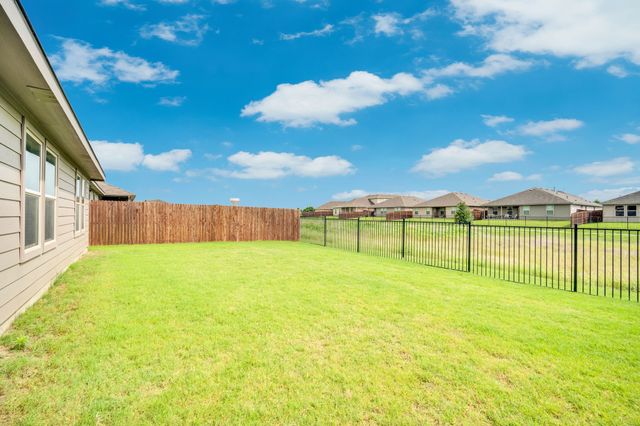 16620 Portage Street, Justin, TX 76247