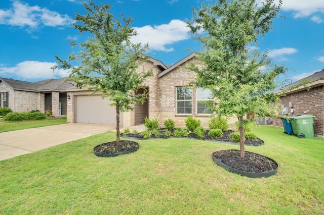 16620 Portage Street, Justin, TX 76247