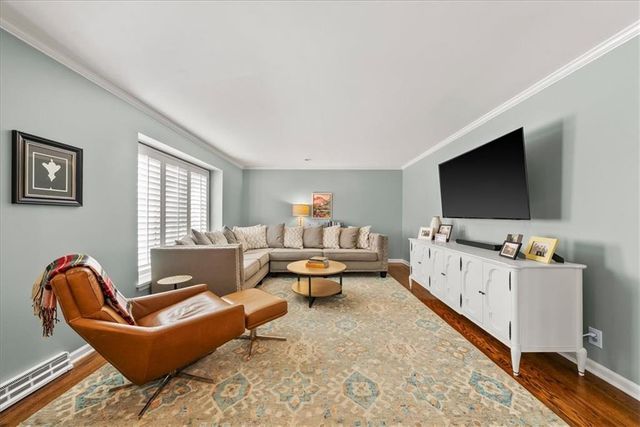 2700 W 104th Terrace, Leawood, KS 66206