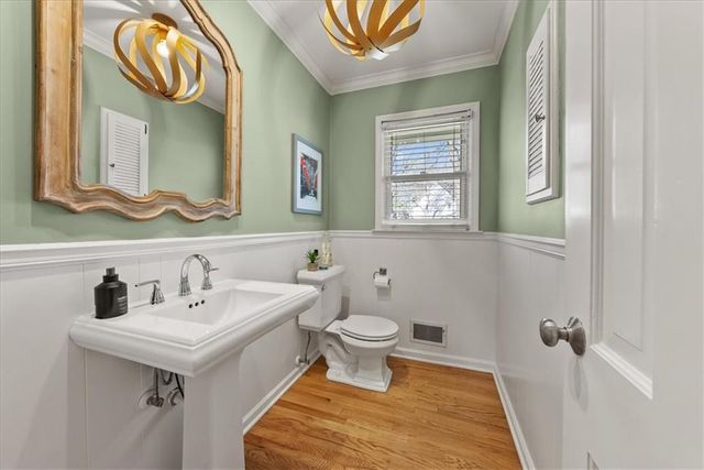 2700 W 104th Terrace, Leawood, KS 66206