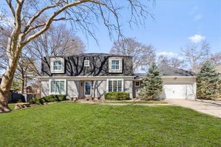 2700 W 104th Terrace, Leawood, KS 66206