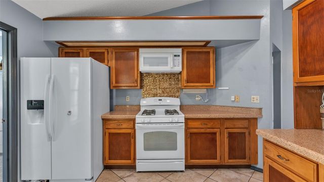 6852 PALOMINO DRIVE, Lakeland, FL 33811