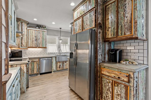 1815 S 12TH Street, Waco, TX 76706