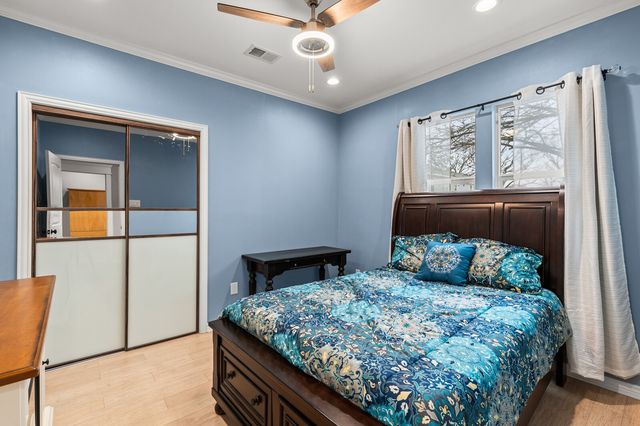 1815 S 12TH Street, Waco, TX 76706