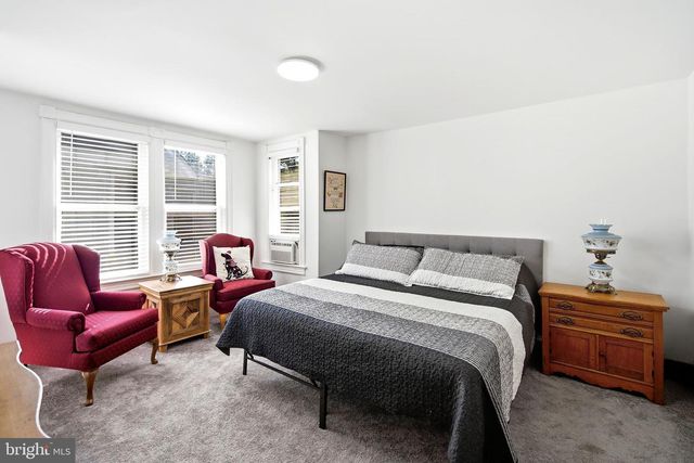 42 UNION ST, Mount Holly, NJ 08060