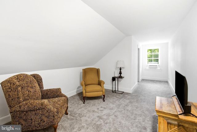 42 UNION ST, Mount Holly, NJ 08060