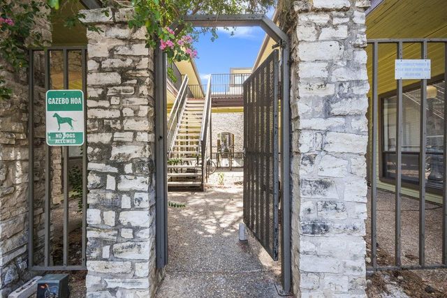 2815 Rio Grande ST 104, Austin, TX 78705