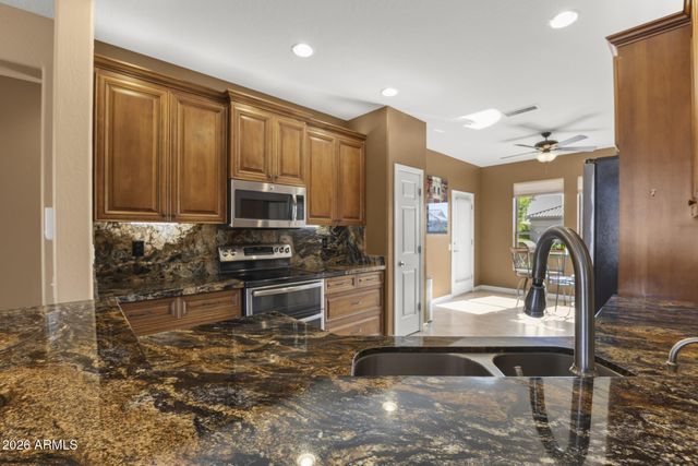 18607 N DIAMOND Drive, Surprise, AZ 85374