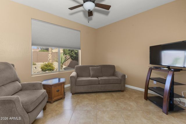 18607 N DIAMOND Drive, Surprise, AZ 85374