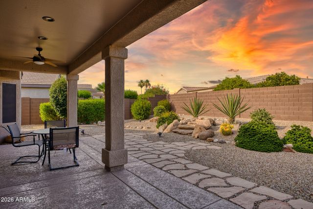 18607 N DIAMOND Drive, Surprise, AZ 85374