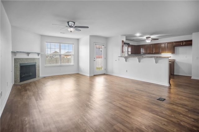 1461 General Parson Drive, Prairie Grove, AR 72753