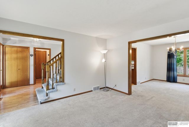 13404 Hillsborough Drive, Omaha, NE 68164