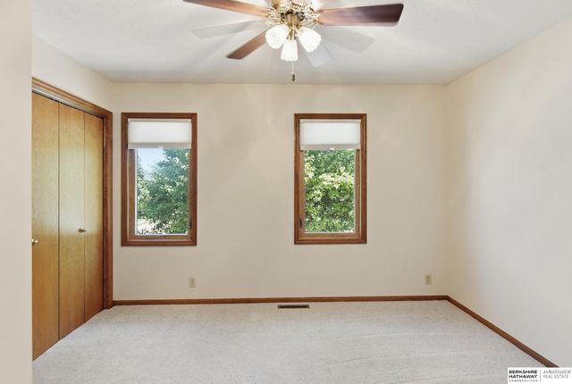 13404 Hillsborough Drive, Omaha, NE 68164