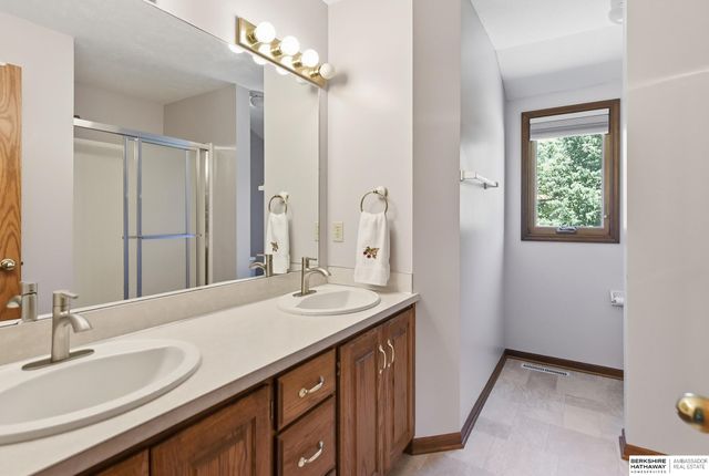 13404 Hillsborough Drive, Omaha, NE 68164