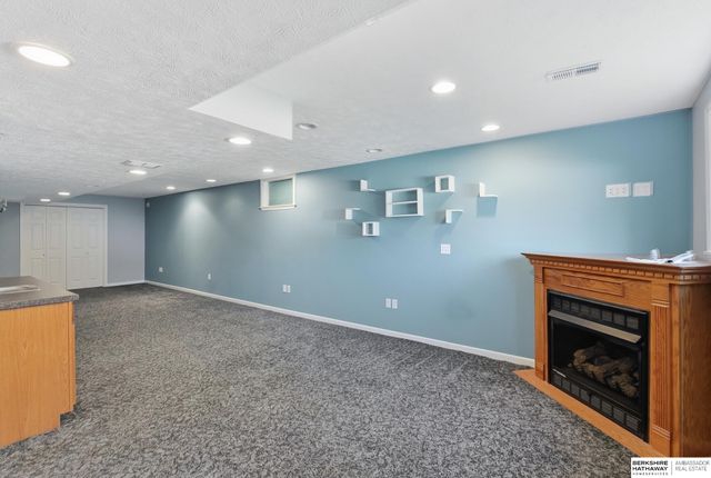 13404 Hillsborough Drive, Omaha, NE 68164