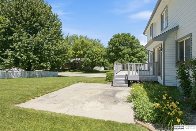 13404 Hillsborough Drive, Omaha, NE 68164