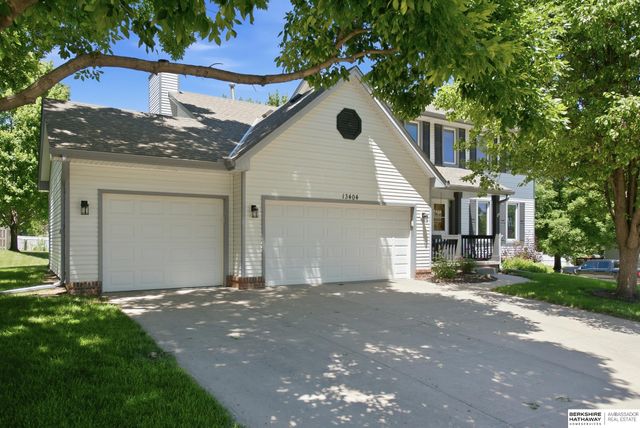 13404 Hillsborough Drive, Omaha, NE 68164