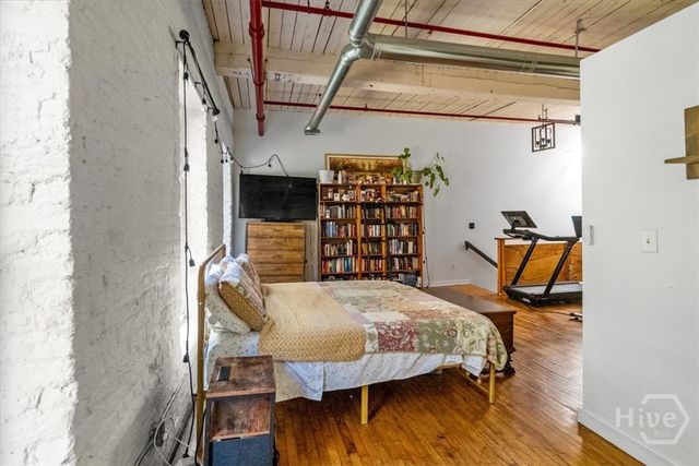 585 White Circle 17, Athens, GA 30605