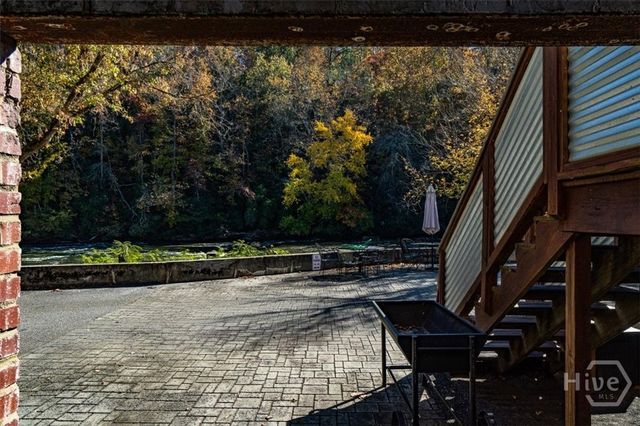 585 White Circle 17, Athens, GA 30605