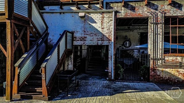 585 White Circle 17, Athens, GA 30605