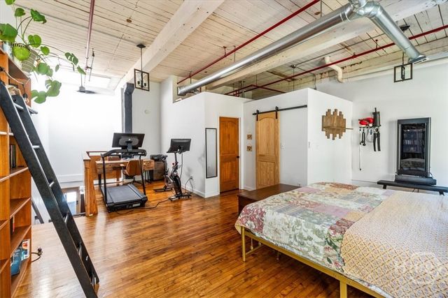 585 White Circle 17, Athens, GA 30605