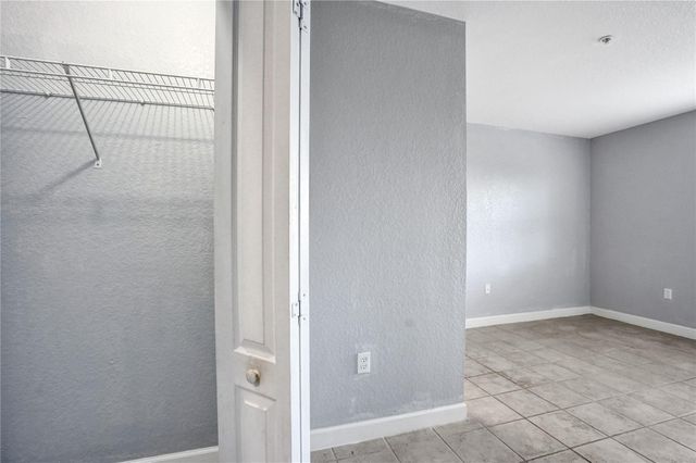 2137 Shoma Drive 156 Bldg 17, Wellington, FL 33414